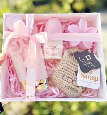 Health & Beauty in Taalabaya - مجموعة العناية المتكاملة لادورا باللون الوردي | L&#039;DORA Comprehensive Pink Care Gift Set