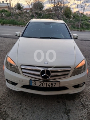 Mercedes-Benz in Saida - مرسيدس 2010 خارقة النظافة | ممشى قليل 140 ألف | بيئة أصلية موجودة
