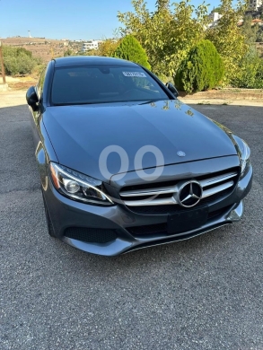Mercedes-Benz in Saida - 2018 Mercedes-Benz C300 | 85k Miles | Grey - Showroom Condition | Clean Carfax