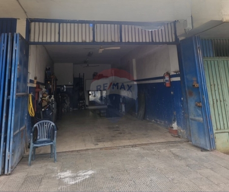 Apartments for sale in Dahr el-Ain - R9-3113 Shop for Sale in Tlaat Dhr El Ain - Koura محل للبيع في طلعة ضهر العين الكورة