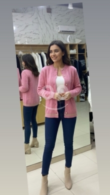 Clothes, Footwear & Accessories in Ferzol - كارديجان صوف وردي كلاسيكي - سترة نسائية بأزرار ونقشة جدائل ناعمة، ملابس خريف وشتاء أنيقة