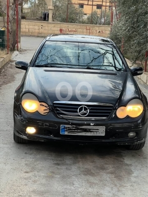 Mercedes-Benz in Beirut City - Mercedes 230 model 2002