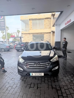Hyundai in Ain Saadeh - Santa FE 2016