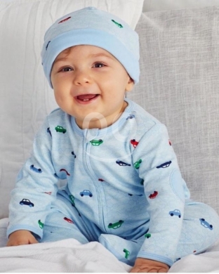 Baby & Kids Stuff in Al Dahye - طقم قطن للأطفال "ليتل مي" (أوفرول وقبعة) بنقشة سيارات (9 أشهر) بـ8$ | Little Me Baby Boys Car-Print