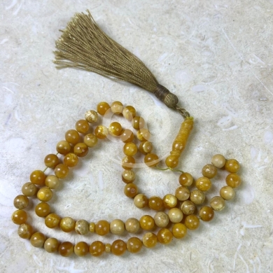 Antiques & Collectibles في زحله - Authentic Polish Amber (Kahrman) Handle - Vintage Antique, Handcrafted Elegance