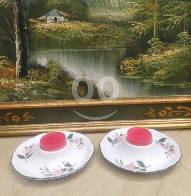 Antiques & Collectibles in Other - طقم شمعدان بورسلان أوروبي أنتيك نقشة ورود | Pair of Antique European Porcelain Floral Candlesticks