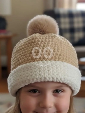Clothes, Footwear & Accessories in Halate - قبعة شتوية (بيني) كروشيه مصنوعة يدوياً لدفء وأناقة فائقة | Premium Handmade Crochet Beanie for Ultim