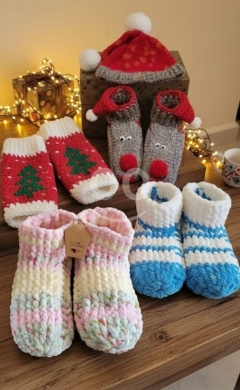 Vêtements, chaussures et accessoires dans Halate - جوارب كروشيه صوفية مصنوعة يدوياً لراحة ودفء فائقين | Premium Handmade Crochet Woolen Socks for Ultim