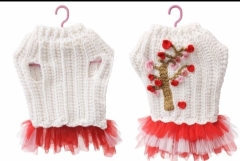 فستان حيوانات أليفة كروشيه يدوي فاخر مزين بشجرة قلوب | Premium Handmade Crochet Pet Dress Heart Tree