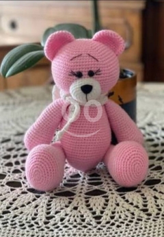 دب كروشيه محشو مصنوع يدوياً بطول 30 سم | Handmade Crochet Teddy Bear Plush Toy 30cm Tall