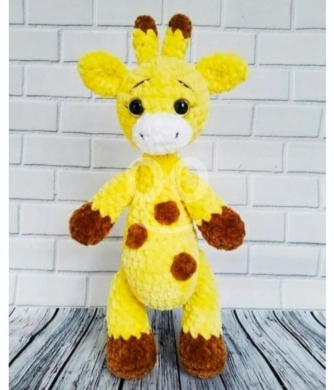Vêtements, chaussures et accessoires dans Halate - زرافة كروشيه محشوة مصنوعة يدوياً بمقاس 30&times;25 سم | Handmade Crochet Giraffe Plush Toy 30x25cm