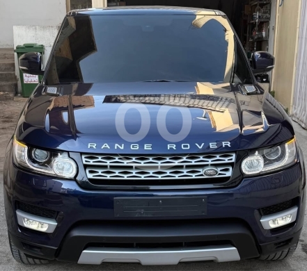 Land Rover in Mar Elias - Range rover 2014