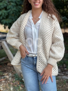 سترة كروشيه صوفية يدوية الصنع دافئة وأنيقة | Premium Handmade Crochet Wool Sweater for Winter