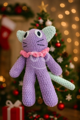 Vêtements, chaussures et accessoires dans Halate - قطة كروشيه محشوة مصنوعة يدوياً بمقاس 41&times;22 سم | Handmade Crochet Cat Plush Toy 41x22cm