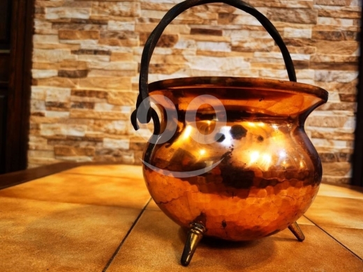 Antiques & Collectibles in Beirut City - مجموعة انتيك مميزة - برونز و نحاس و غيرها