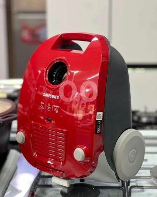 Other home appliances in Beirut City - مكنسة سامسونج كهربائية بقوة 1600 واط بحالة ممتازة | Samsung Vacuum Cleaner 1600W Excellent Condition
