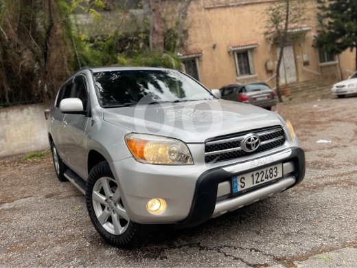 تويوتا في مدينة بيروت - Toyota Rav4 2006