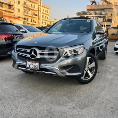 Mercedes-Benz dans Nabatyeh - Glc 300 2017