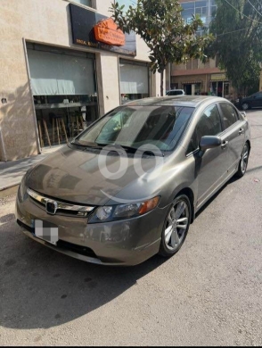 Honda in Zouk Mosbeh - Honda Civic 2008