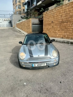 Mini in Beirut City - Mini Cooper 2004