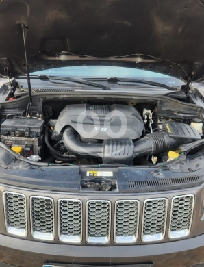 Jeep in Rmeileh - جيب جراند شيروكي 2015 أوتوماتيك بحالة ممتازة | 2015 Jeep Grand Cherokee Automatic Excellent