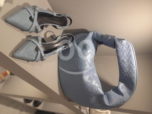 Vêtements, chaussures et accessoires dans Abou Samra - حذاء نسائي (سكربينة) بلون أزرق سماوي وتصميم عصري | Elegant Sky Blue Women&#039;s Pumps with Modern Design
