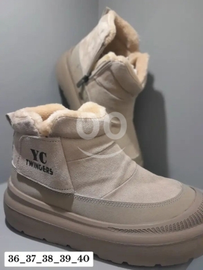 بوت نسائي شتوي أنيق ودافئ بتصميم عصري | Stylish & Warm Women's Winter Boots — 3