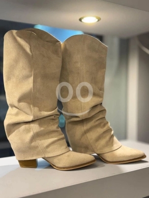 بوت نسائي طويل فخم بلون بيج وتصميم عصري | Elegant Beige Women's Long Boots, Modern Slouch… — 2