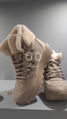 بوط شتوي نسائي دافئ مبطن بالفرو مع نعل خفيف | Warm Faux Fur Lined Winter Boots, Lightweig… — 2