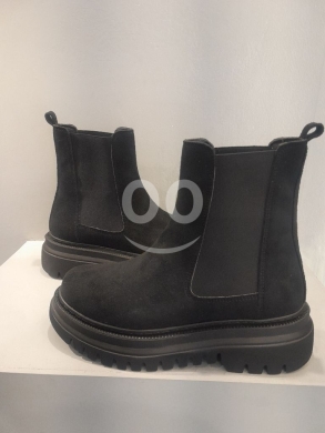 رينجر شتوي نسائي ناعم بتصميم عصري بسيط | Elegant & Cozy Women's Velvet Ranger Boots — 3
