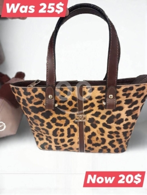شنطة يد نسائية جلد تمساح وردي فاتح | Light Pink Croc Handbag — 4