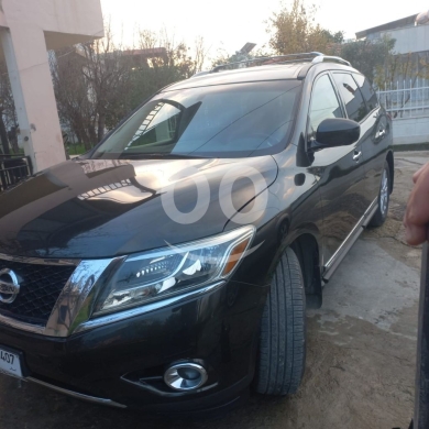 Nissan in Kfar Dlakous - نيسان باثفايندر SL موديل 2015 عائلية وفخمة | 2015 Nissan Pathfinder SL - Luxurious Family Edition