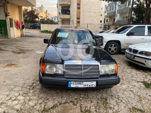 Mercedes-Benz in Mina - marciedes 300 1989