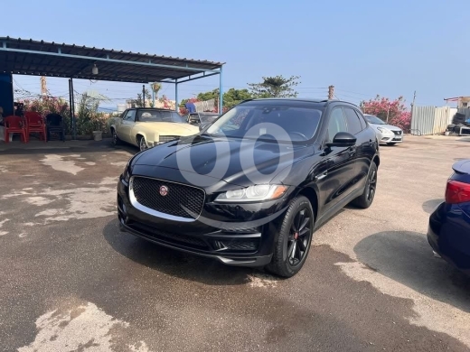 Jaguar in Jbeil - جاكوار F-Pace 2017 أسود ملكي فل مواصفات | 2017 Jaguar F-PACE Luxury Performance SUV - Black Edition