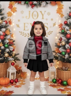Clothes, Footwear & Accessories in Tripoli - طقم شتوي أنيق للبنات - جاكيت كاروهات مع تنورة وكنزة | Elegant Girls Winter Plaid Jacket & Skirt Set