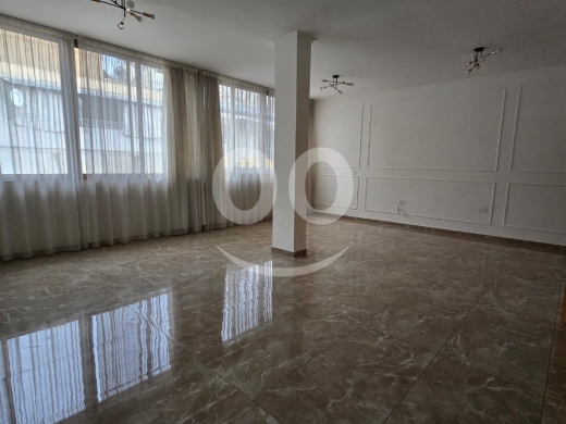 Apartments for rent in Verdun - شقة فخمة للايجار في فردان | غرفتين ماستر ونظام طاقة شمسية
