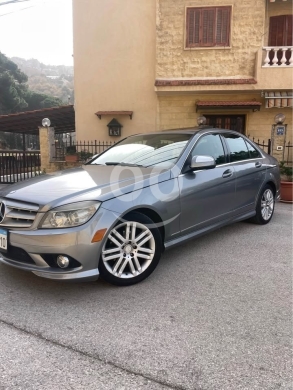 Mercedes-Benz in Bikfaya - C300 2008