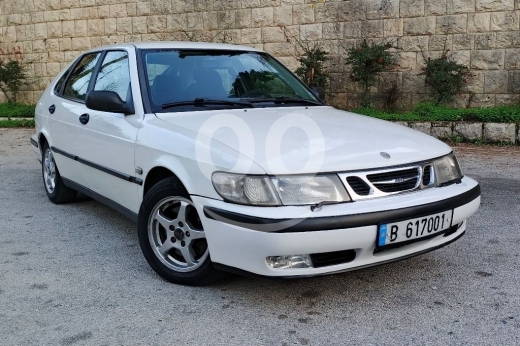 Saab dans Deir el-Kamar - Saab 9-3