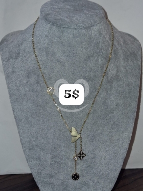 Clothes, Footwear & Accessories in Bhamdoun - Elegant Butterfly & Star Charm Y-Necklace | Gold-Tone Drop Pendant Jewelry