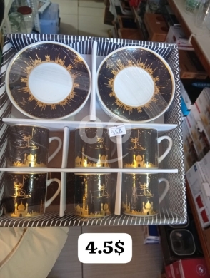 Other Goods in Bhamdoun - طقم فناجين قهوة وصحون رمضاني 12 قطعة - تصميم المساجد الذهبي التراثي