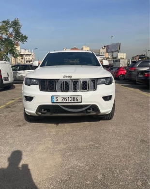 Jeep in Beirut City - Jeep Grand cherokee 2017