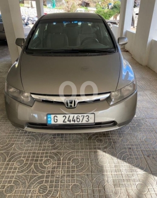 Honda in Zouk Mosbeh - Honda Civic 2007