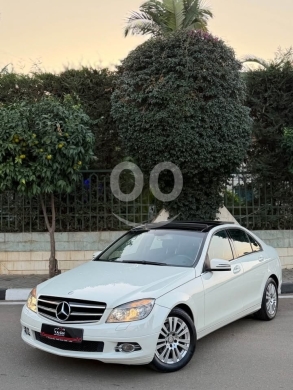 Mercedes-Benz in Tripoli - C 180 2009