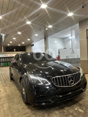 Mercedes-Benz in Beirut City - E350 2012