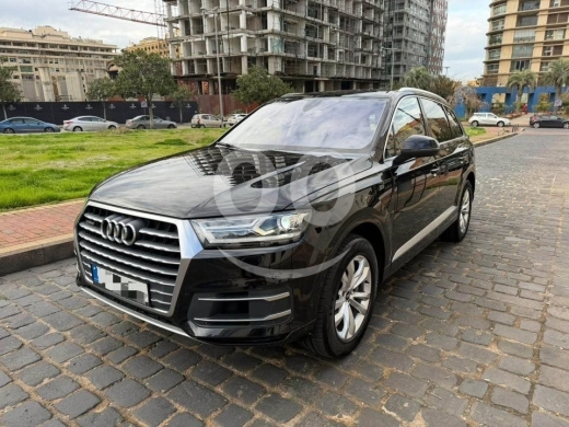 Audi in Beirut City - Audi Q7 2016