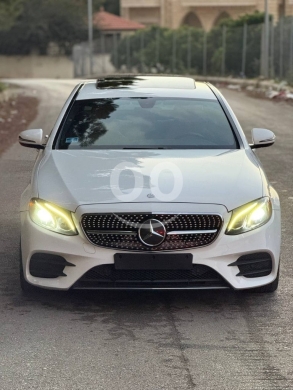 Mercedes-Benz in Saida - مرسيدس E300 4matic موديل 2017 بحالة ممتازة وكاملة المواصفات للبيع - Mercedes-Benz E300 2017 4matic