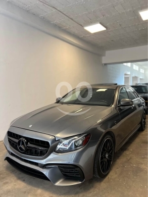 Mercedes-Benz in Jdeideh - Mercedes E300 2017