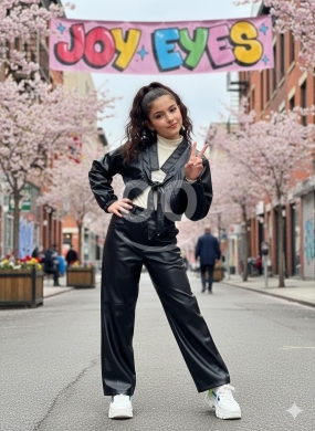 طقم بناتي كاجوال بنطلون جلد بني وبلوزة ناعمة | Trendy Girls' Brown Leather Pants & Soft T… — 3