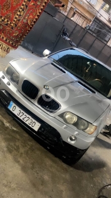 BMW dans Beyrouth - X5 2002