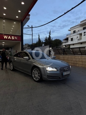 Audi in Nabatyeh - Audi A8 2011